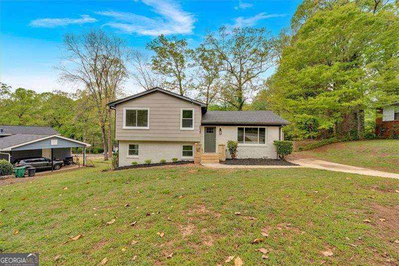 Property Photo: 2637 Crestdale Circle SE GA 30316
