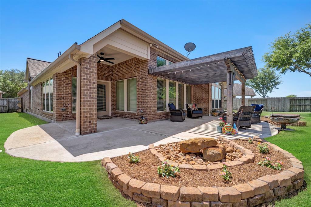 Property Photo: 17638 Cleeves Drive TX 77407