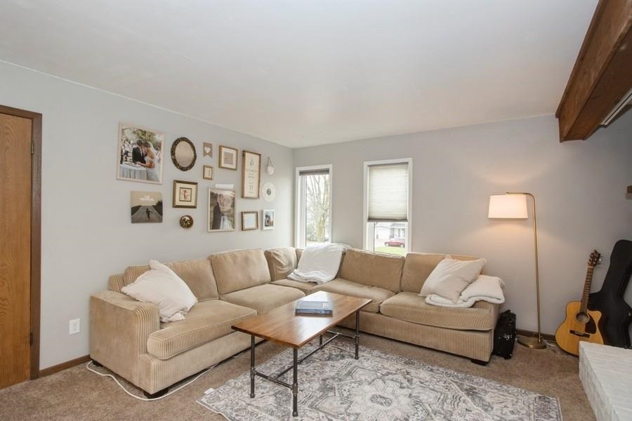 Property Photo: 399 Willowind IA 52246