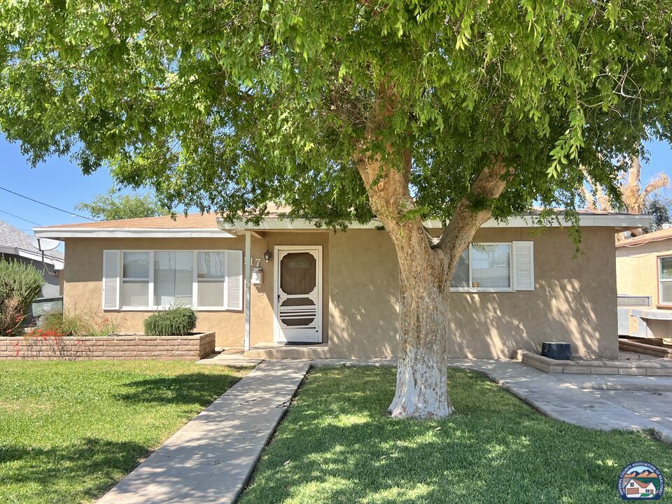 Property Photo:  117   I St  CA 92227 