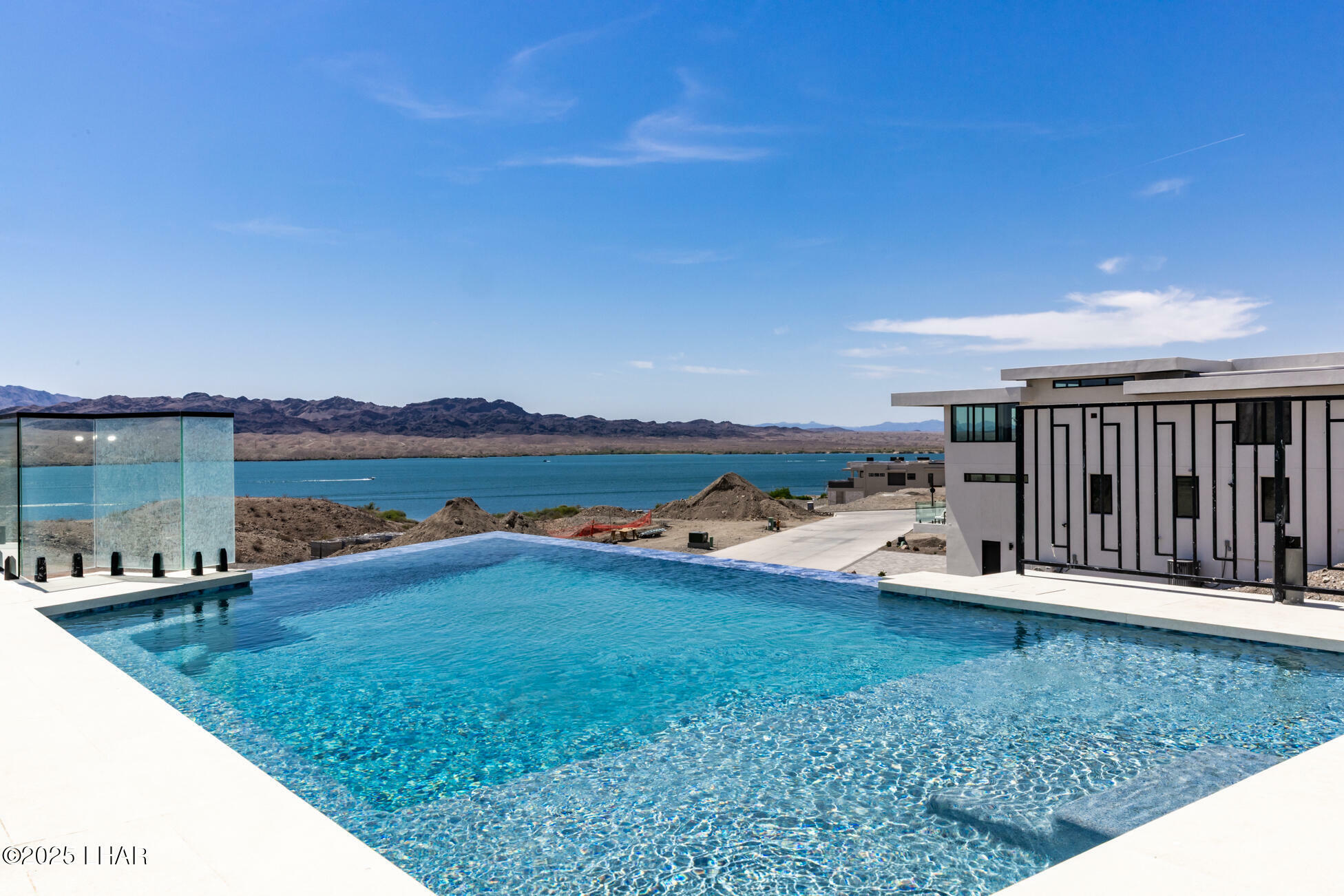 Property Photo: 2320 Marina View Way AZ 86406