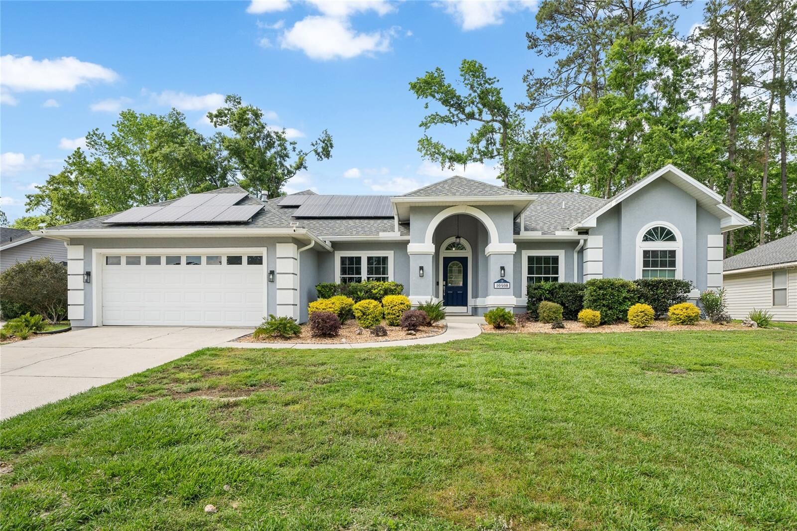 Property Photo:  10408 NW 13th Avenue  FL 32606 