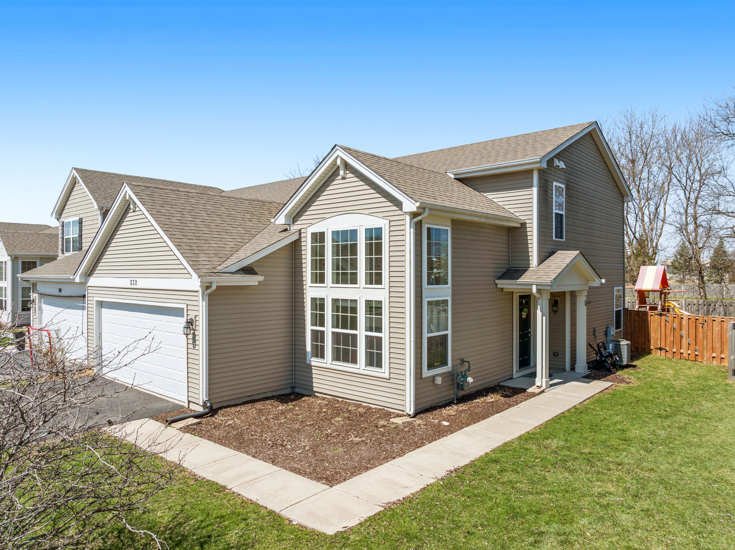 Property Photo: 232 Maryland Lane IL 60140