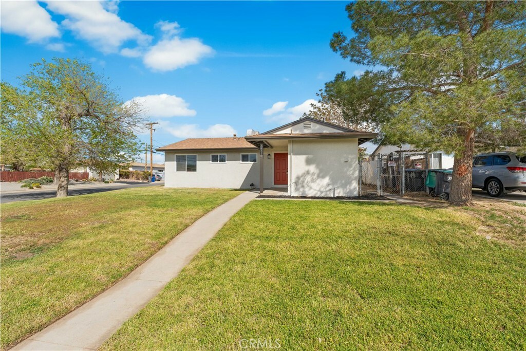 Property Photo: 38550 36th Street E CA 93550