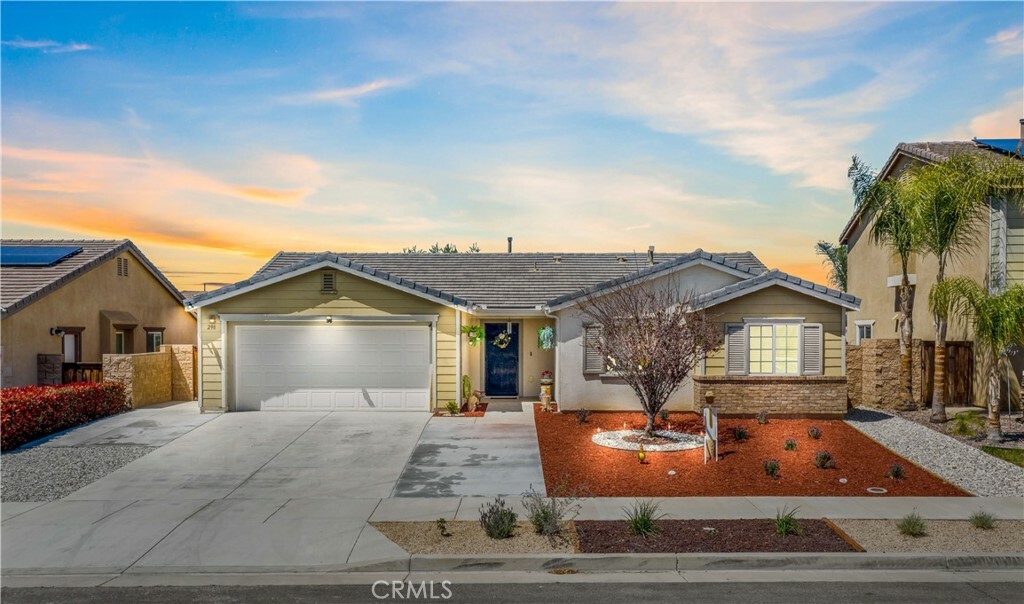 Property Photo: 298 Gilia Street CA 92543