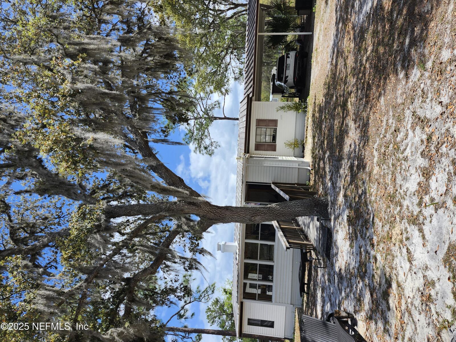 Property Photo: 126 Miller Road FL 32181