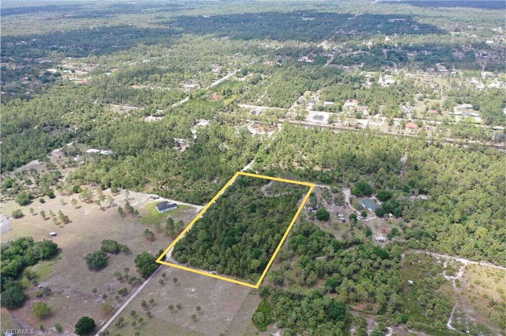 Property Photo: Xx Mathews St FL 34117