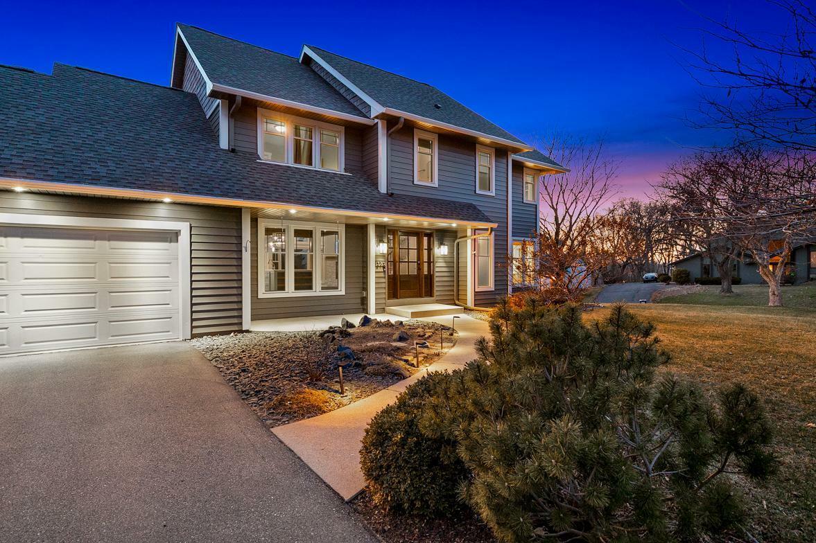 Property Photo: 1373 Knollwood Lane MN 55118