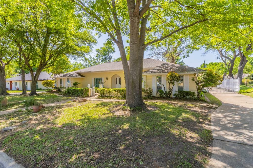 2409 Greenwood Drive  Grand Prairie TX 75050 photo