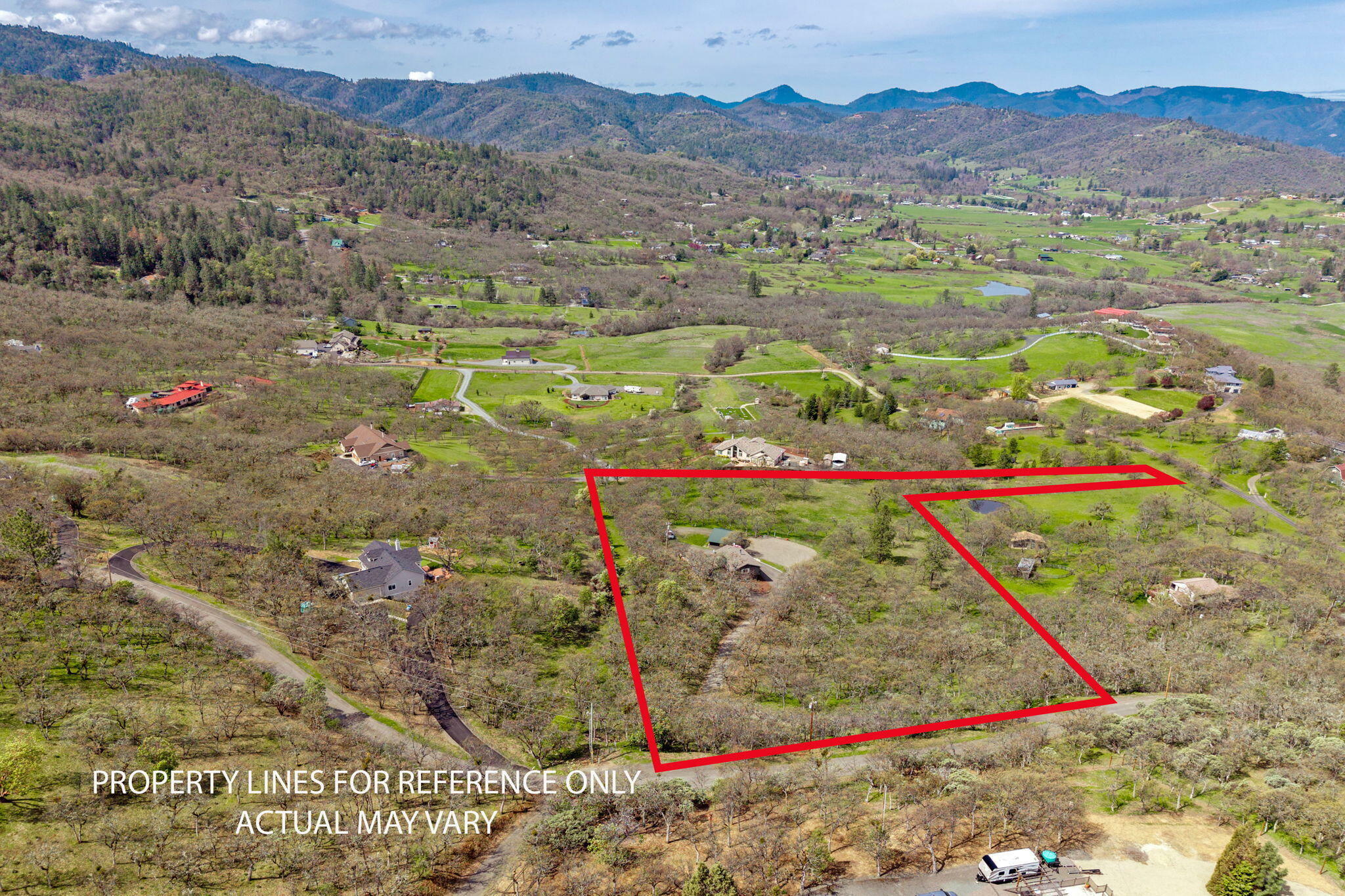 Property Photo: 5205 Pioneer Road OR 97501