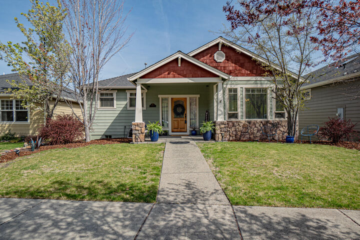 4691 Hathaway Drive  Medford OR 97504 photo