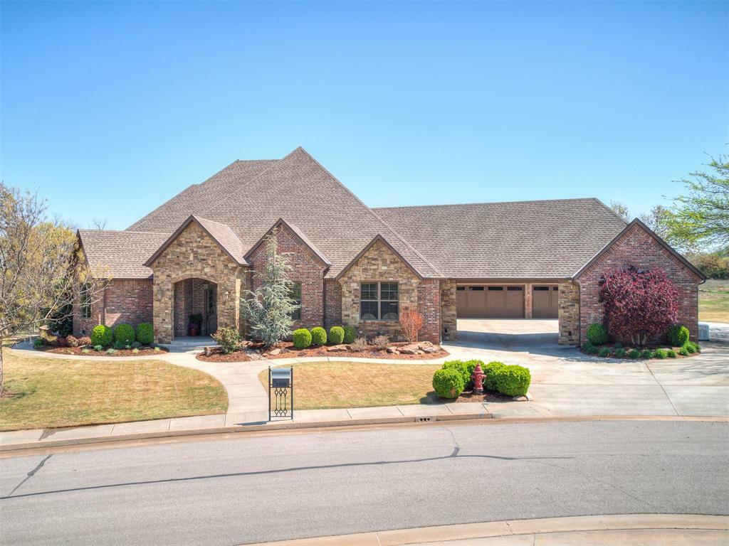 Property Photo: 3308 Hillside Drive OK 73012