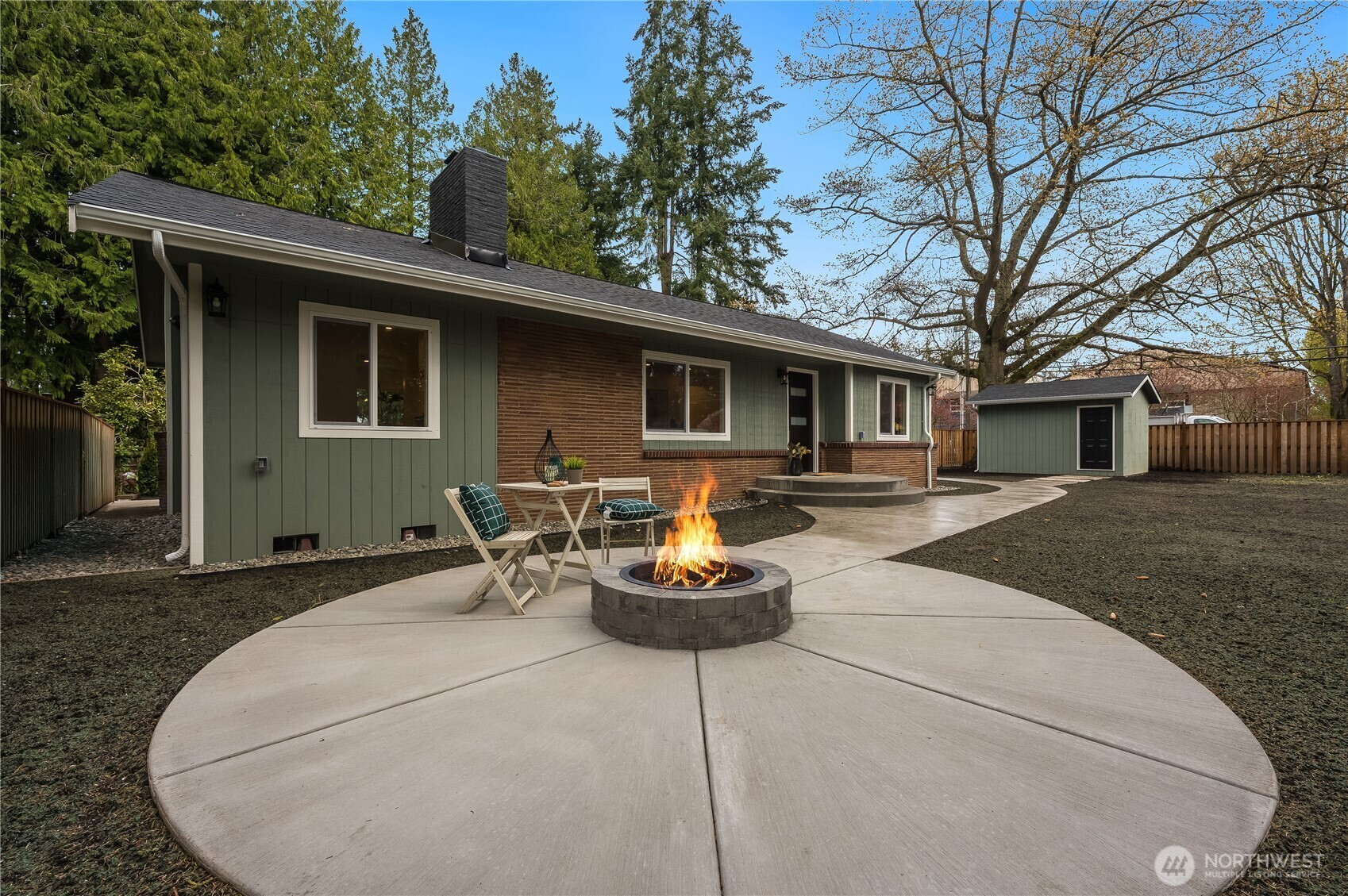 Property Photo:  19207  Ashworth Avenue N  WA 98133 