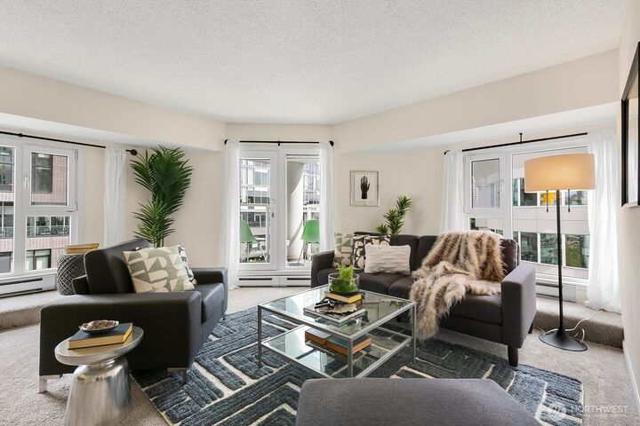 Property Photo:  121  Vine Street 806  WA 98121 