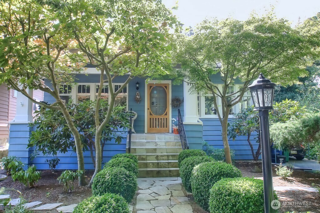 Property Photo: 311 McGraw Street WA 98109