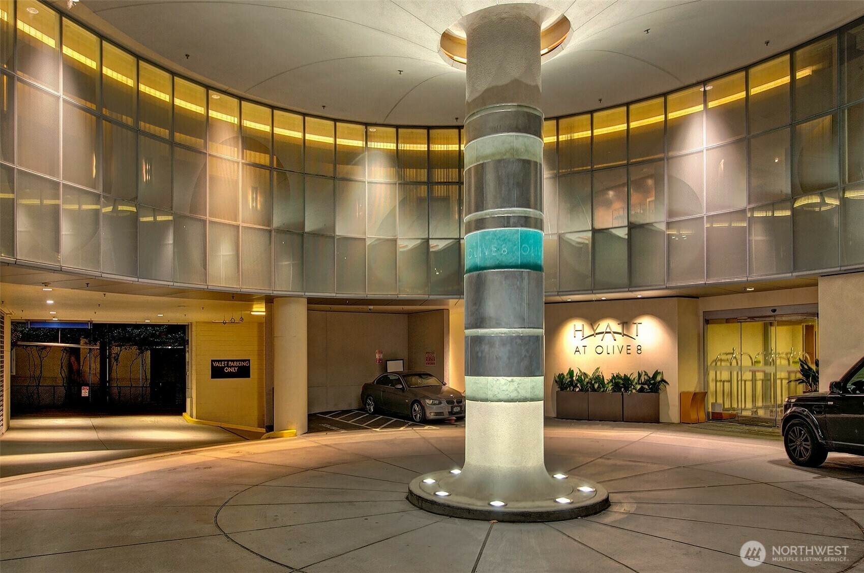 Property Photo: 737 Olive Way 1903 WA 98101
