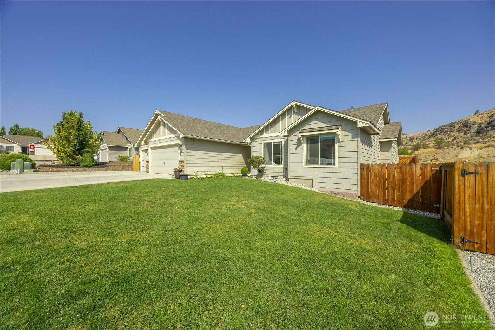 Property Photo: 1015 Sunny Brooke Lane WA 98816
