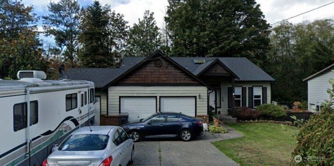 Property Photo:  16114  22nd Avenue W  WA 98087