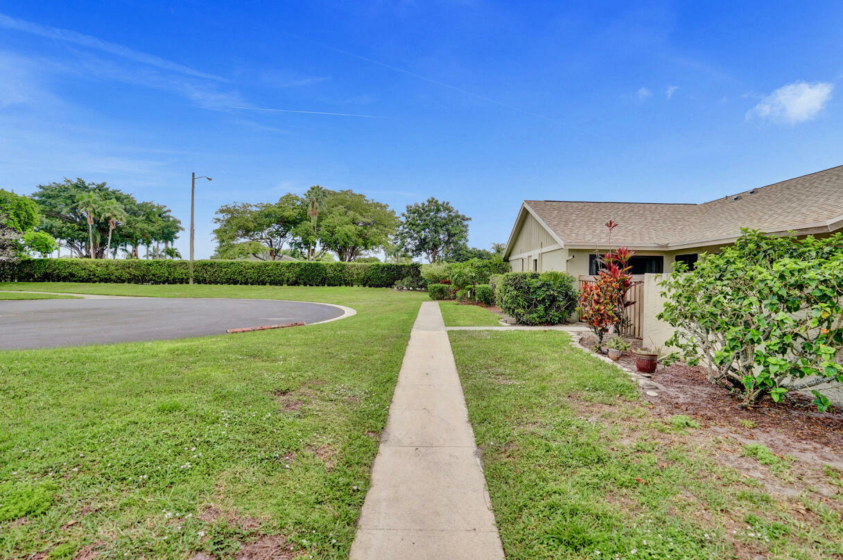 Property Photo: 5680 Northpointe Lane FL 33437