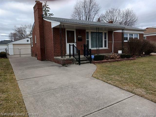 8265 Kinmore Street  Dearborn Heights MI 48127 photo