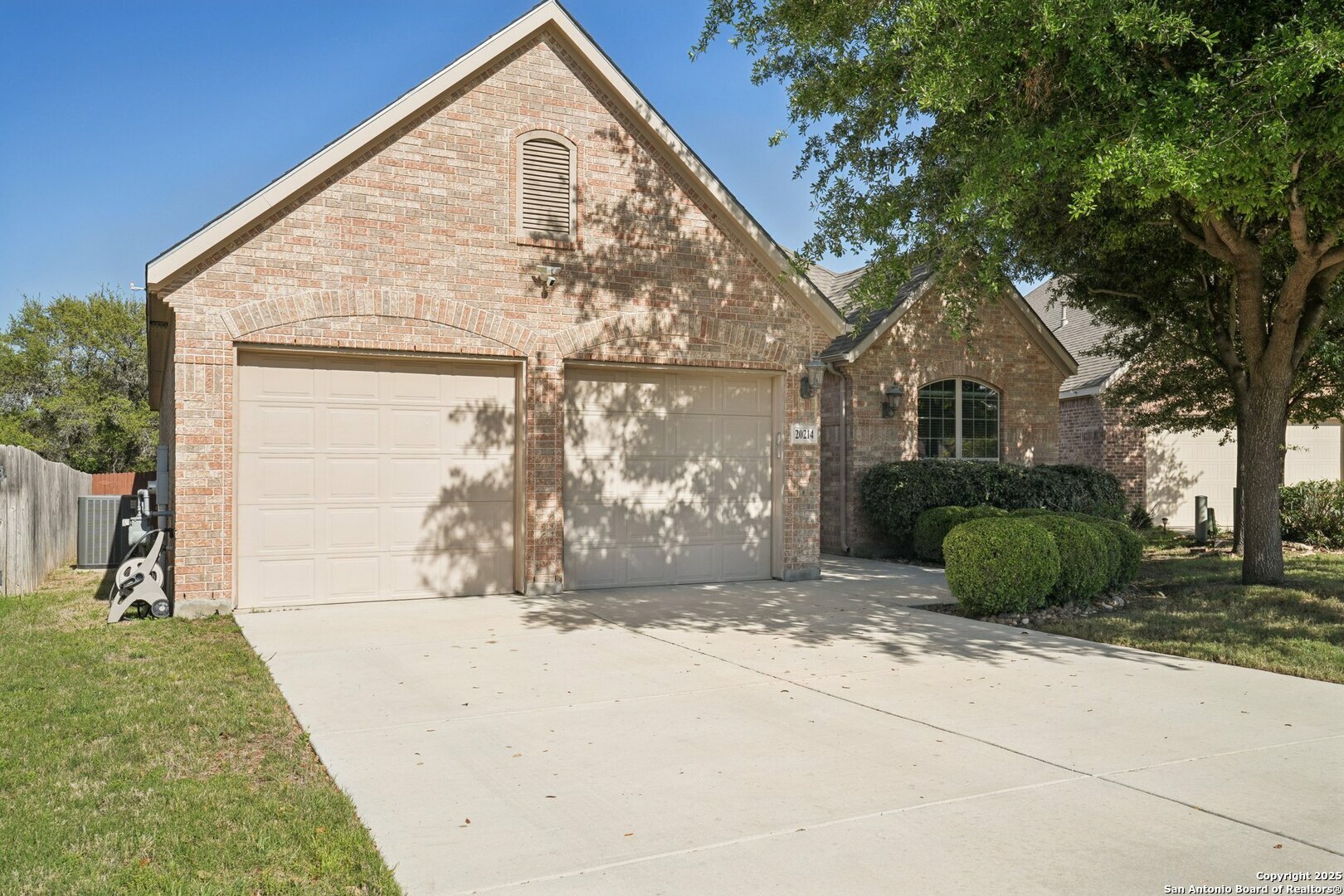 Property Photo: 20214 Ashford Vista TX 78259