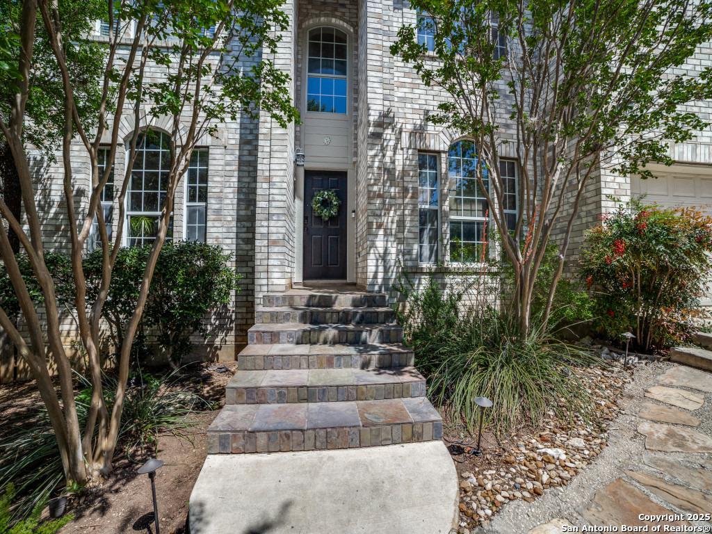 Property Photo: 911 La Falda TX 78258