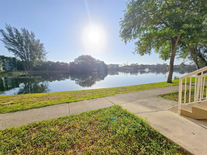 3690 N 56th Ave 912  Hollywood FL 33021 photo