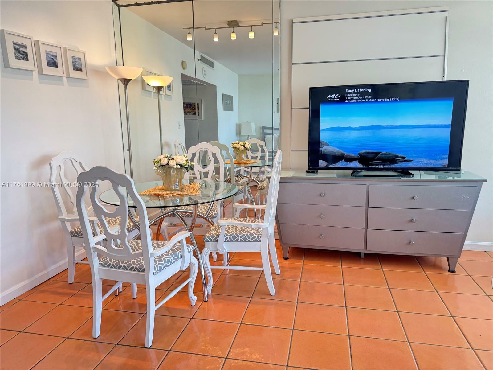 Property Photo: 100 Lincoln Rd 836 FL 33139