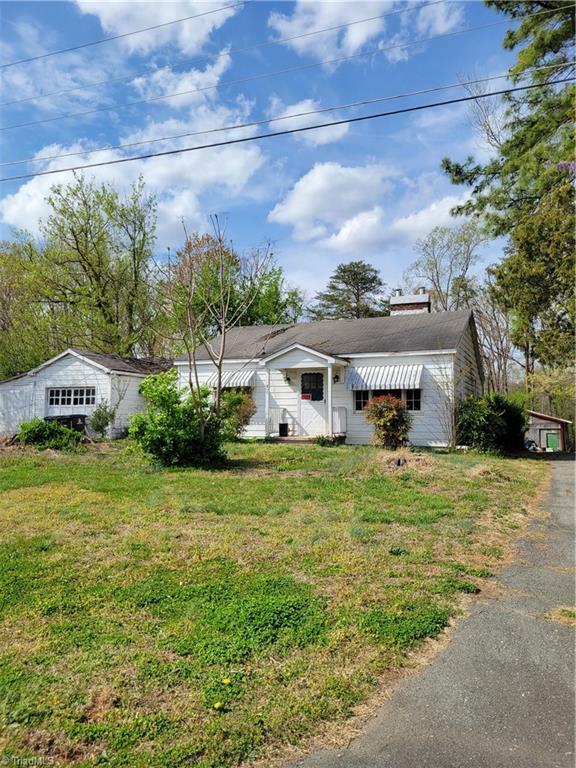 Property Photo: 205 Cecil Drive NC 27105
