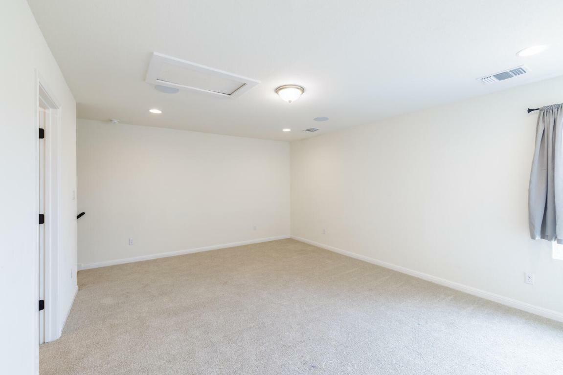 Property Photo: 208 Wagon Spoke Way TX 78642