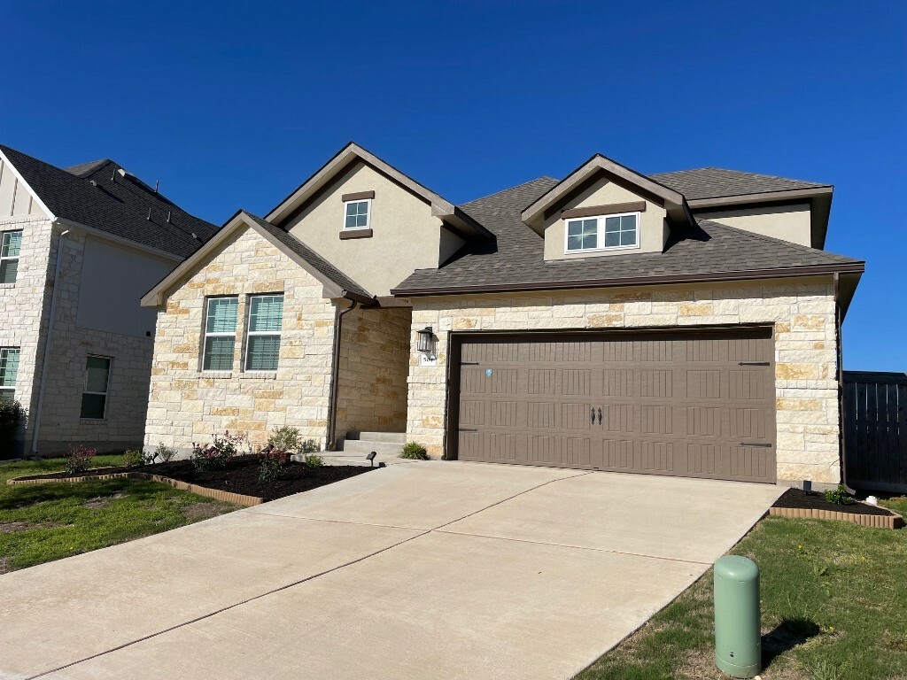 Property Photo: 504 Pinnacle View Drive TX 78628