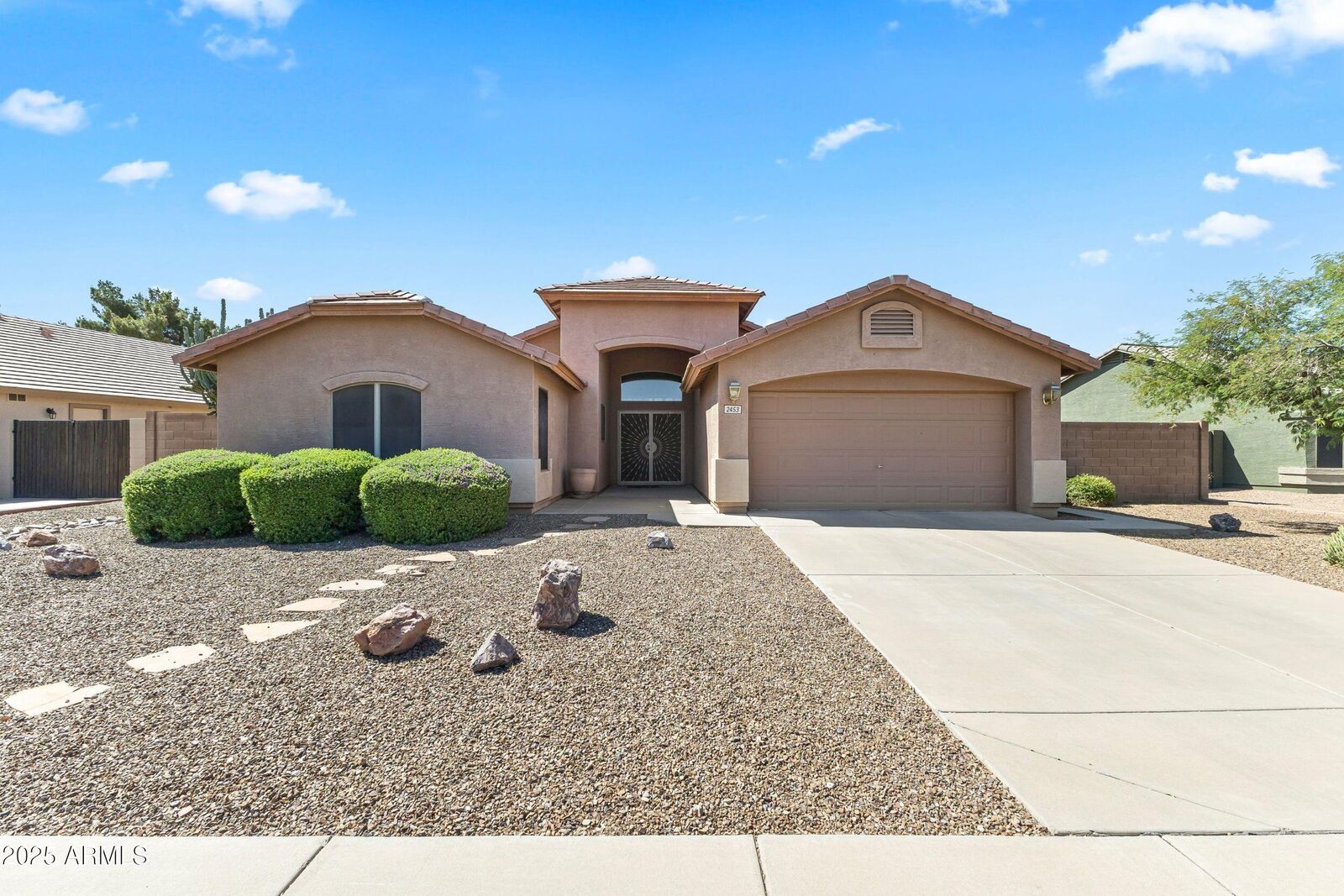 Property Photo: 2453 E Nathan Way AZ 85225