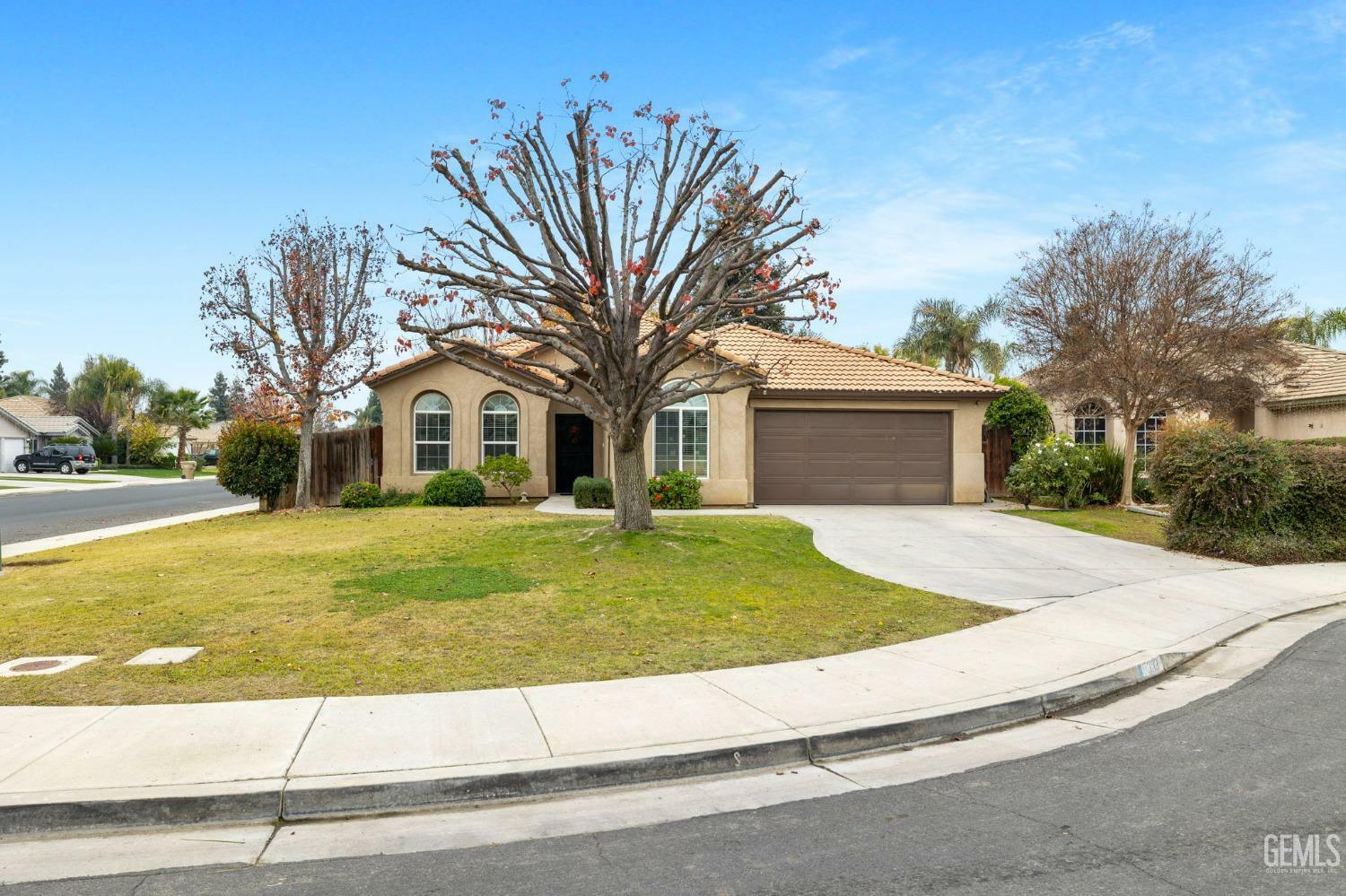 7303 Glenn Miller Court  Bakersfield CA 93312 photo