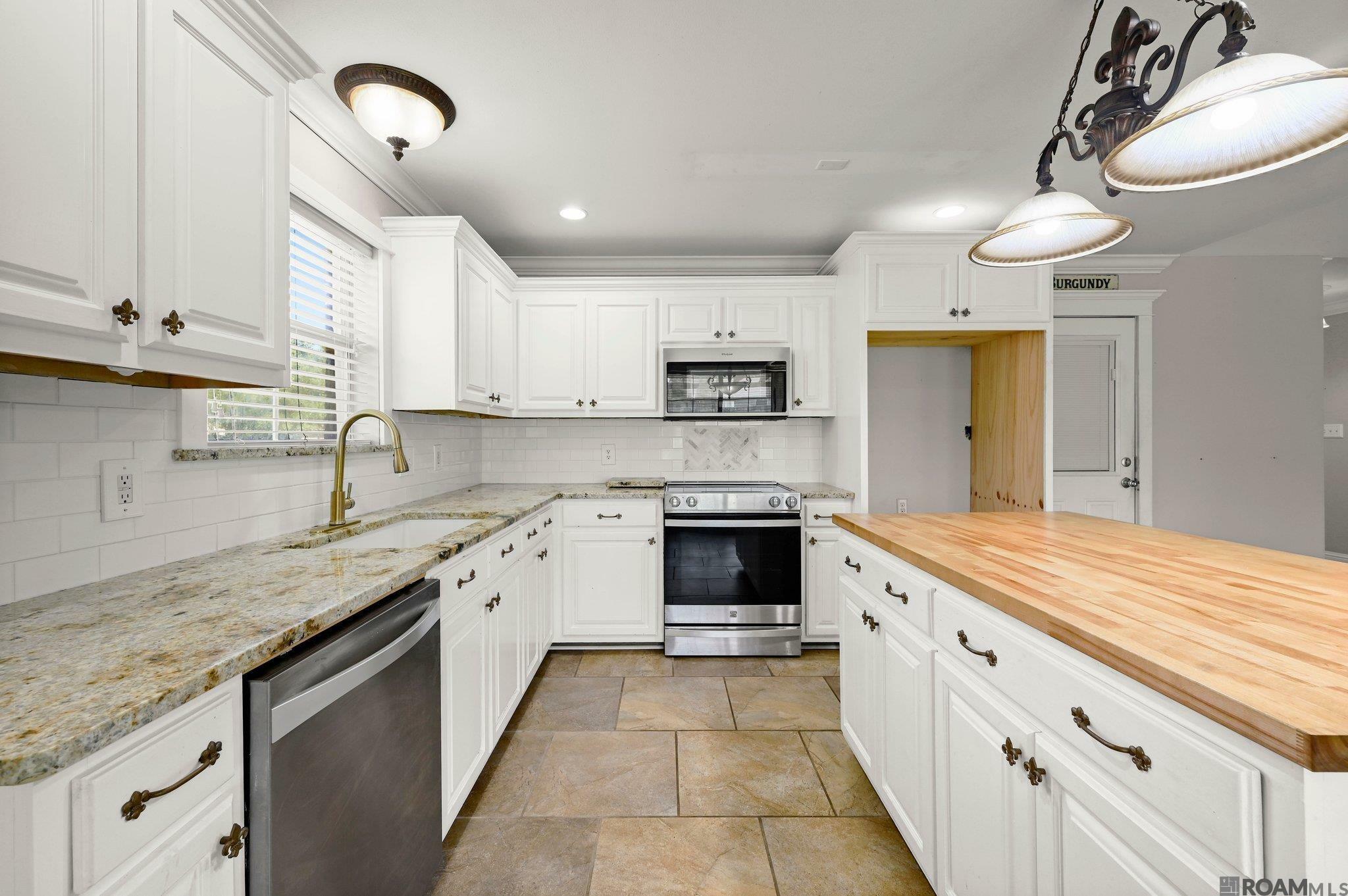 Property Photo: 35971 Raleigh Dr LA 70706