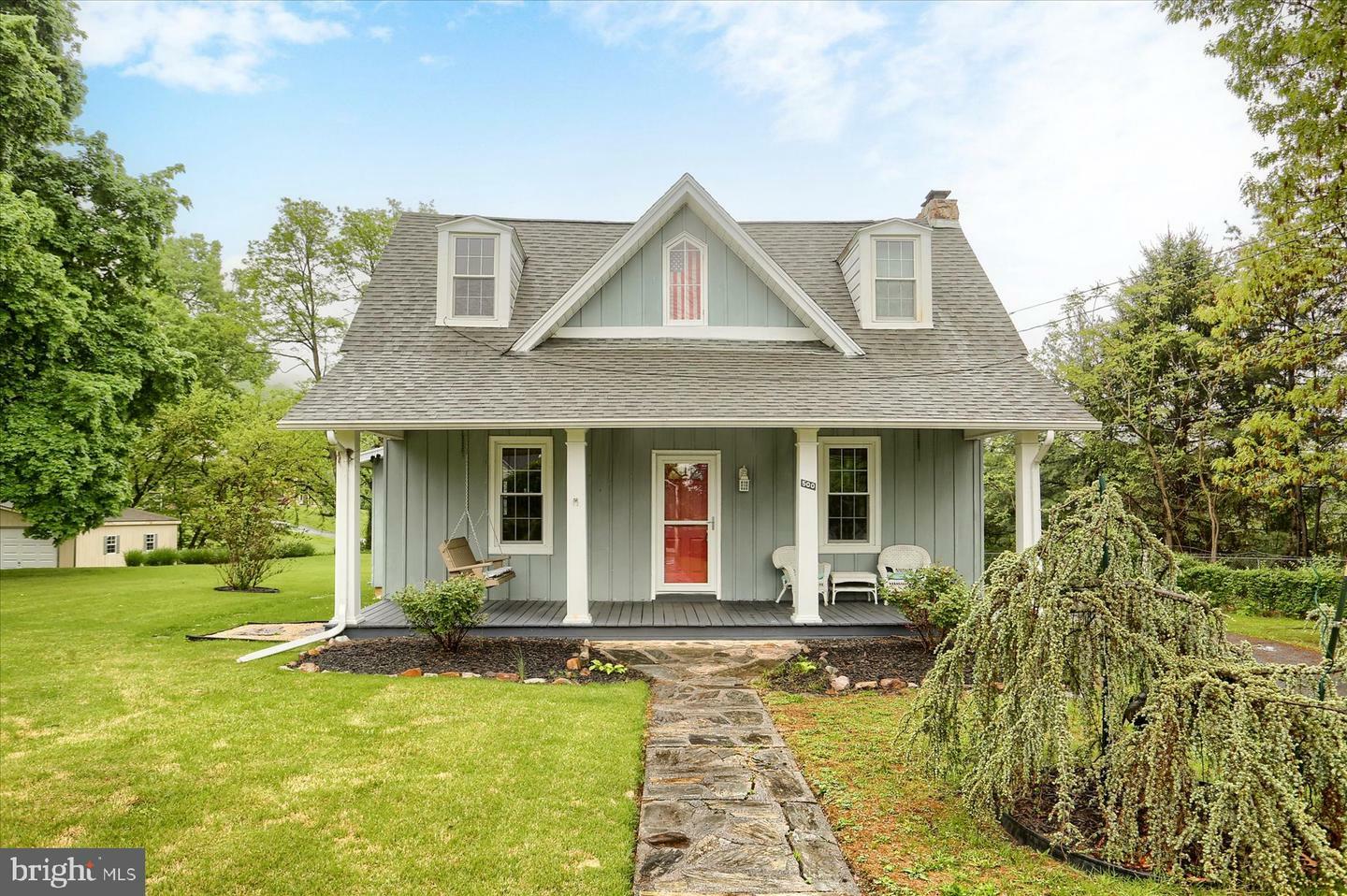 Property Photo: 500 1st Street PA 17025
