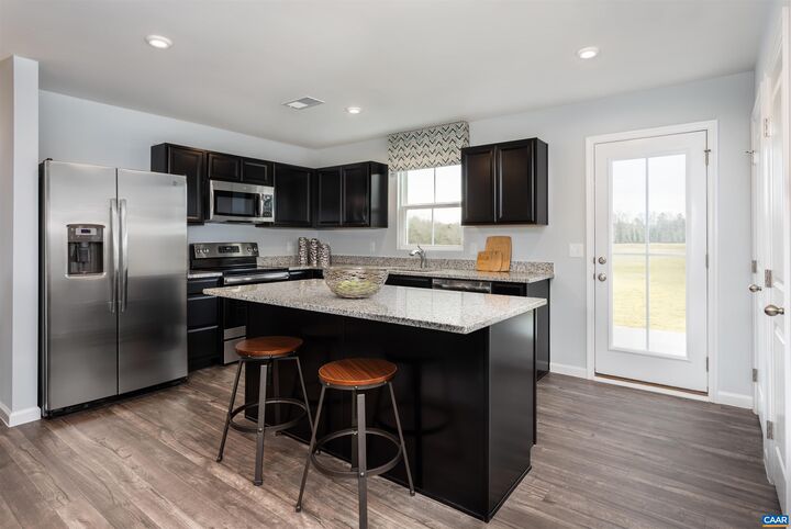 Property Photo: 17 Glacier Ave VA 22923