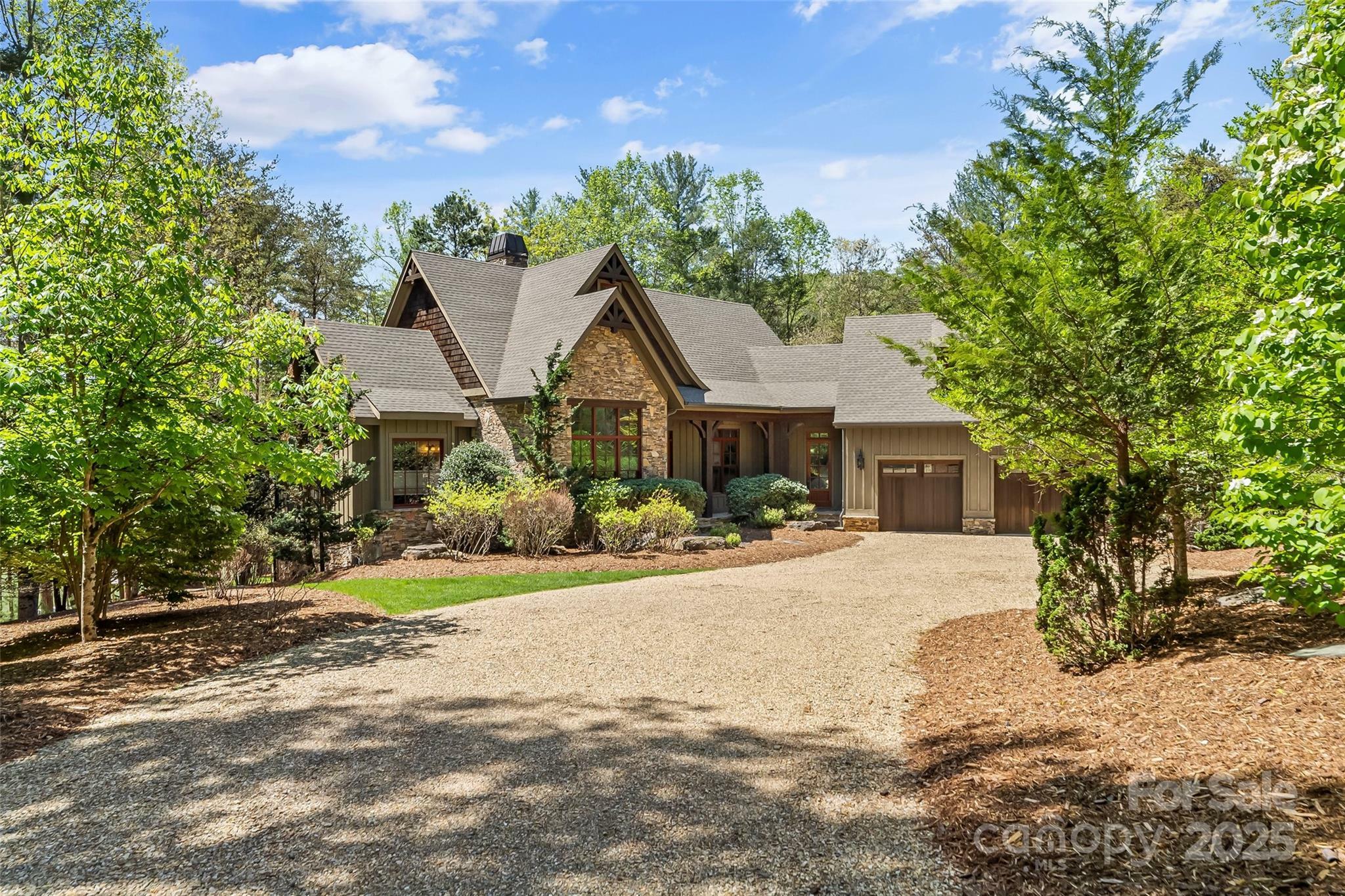 Property Photo: 92 Gobblers Neck Drive NC 28761