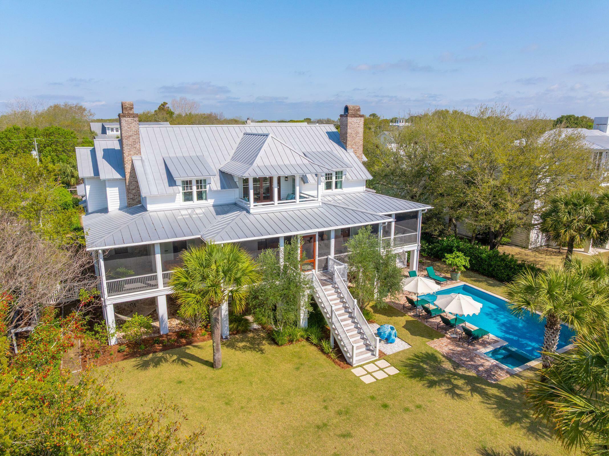 Property Photo: 2114 Pettigrew Street SC 29482
