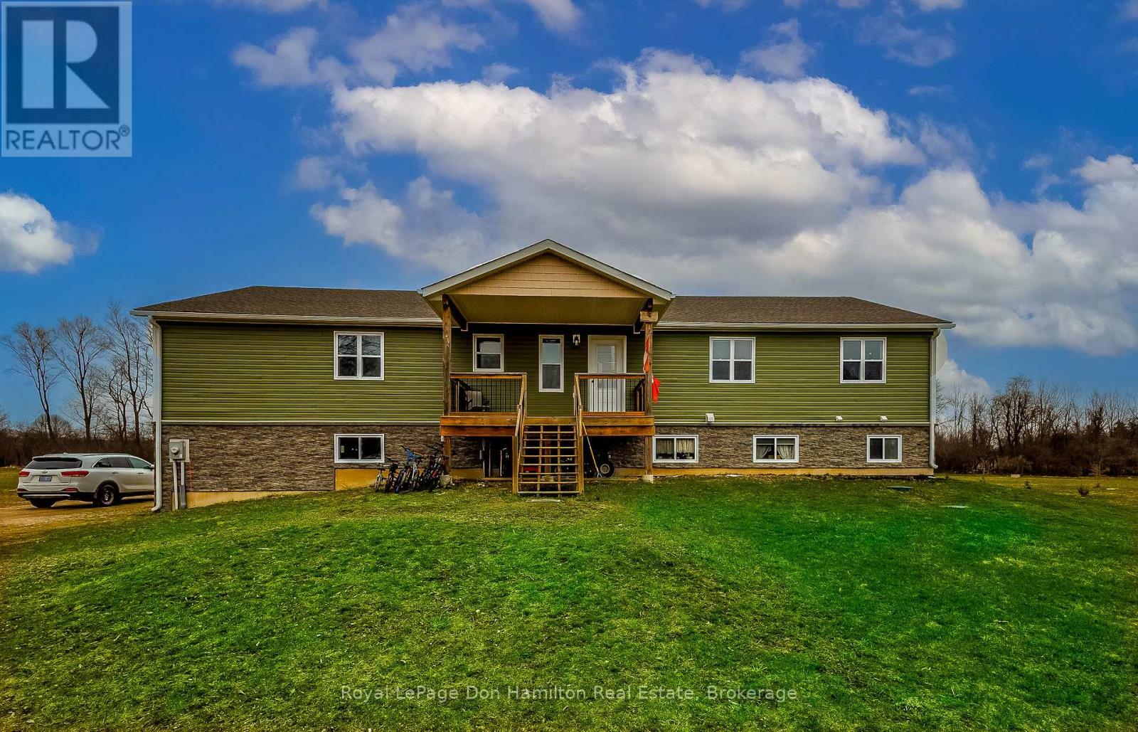 Property Photo: 336 Turnberry Street ON N0G 2W0