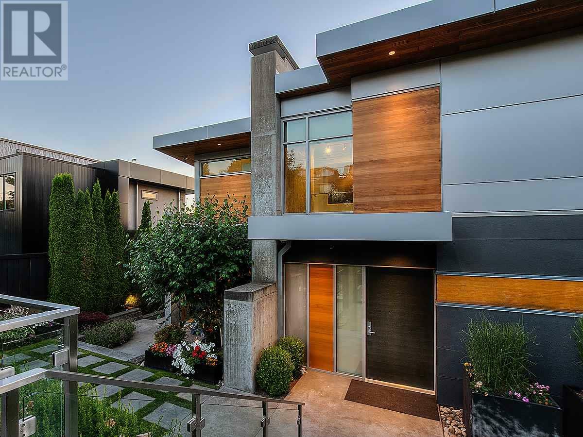 Property Photo: 389 North Glynde Avenue BC V5B 1H1