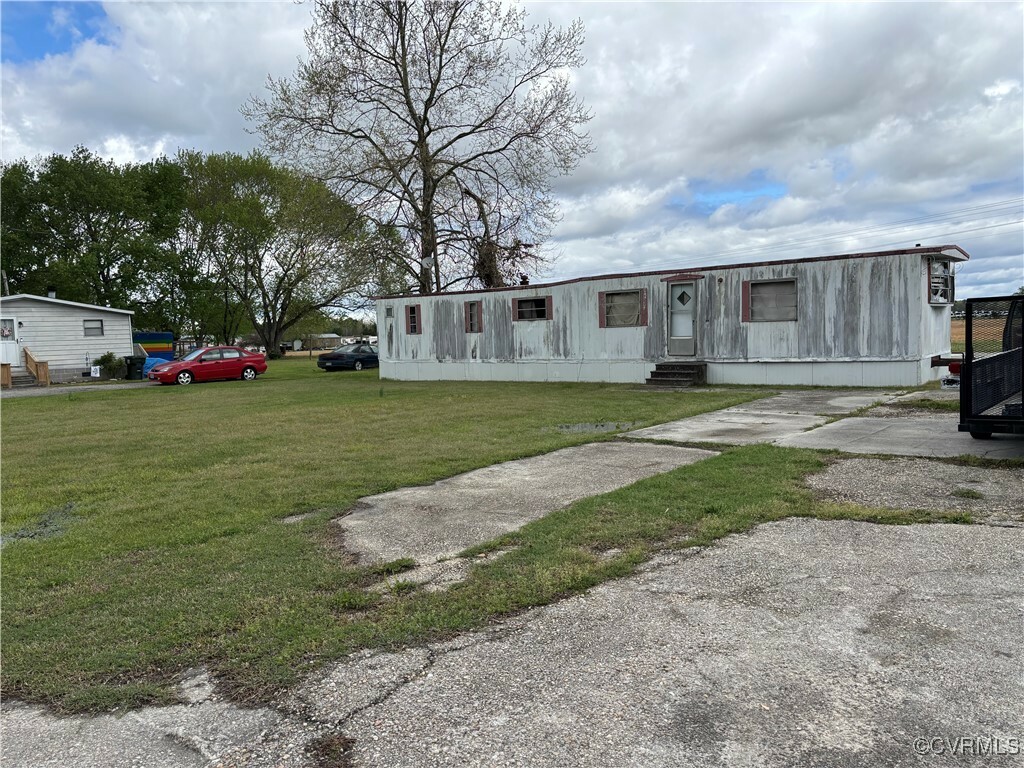 Property Photo: 123 Williams Lane VA 23888