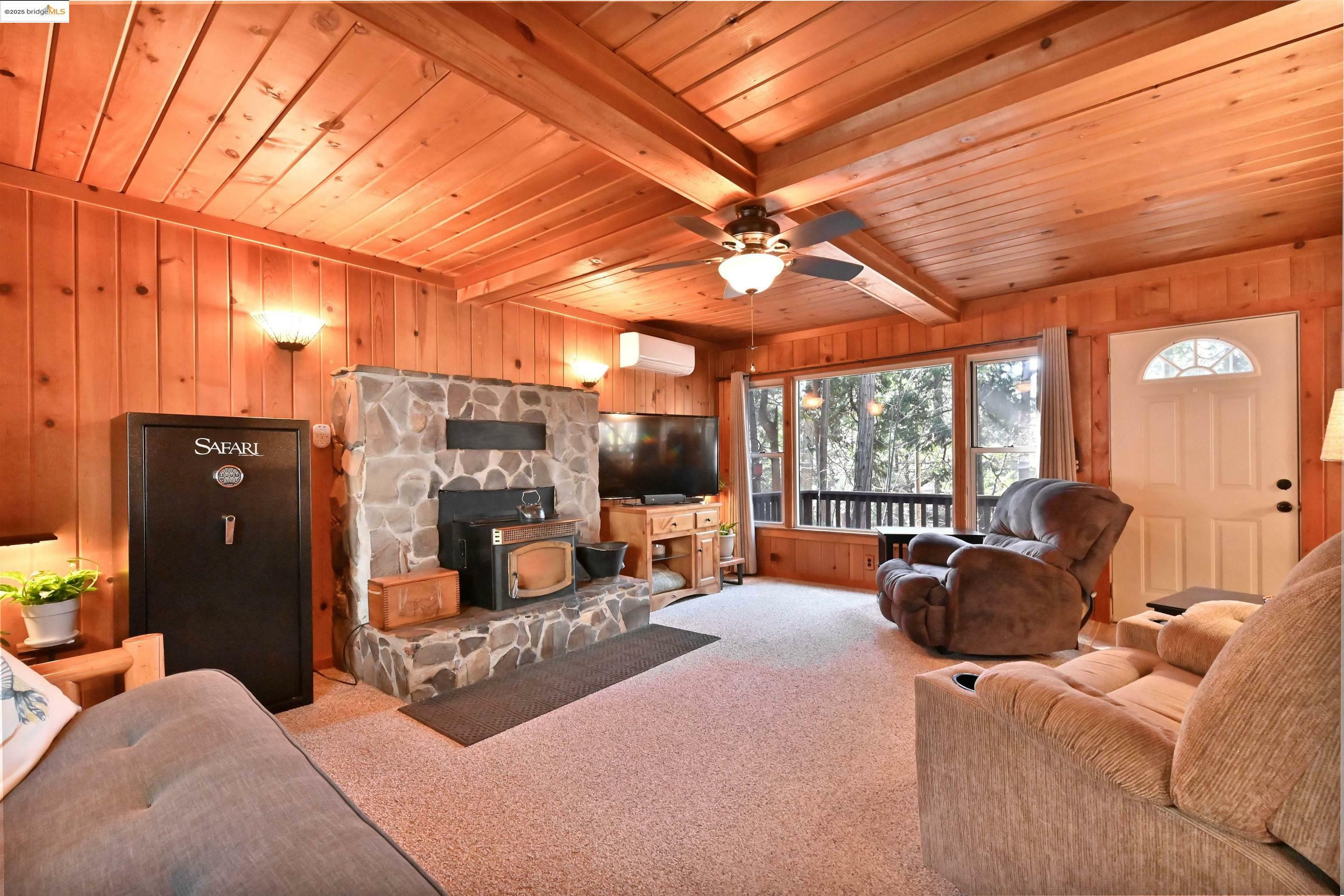 Property Photo: 24477 Lodge Way CA 95370