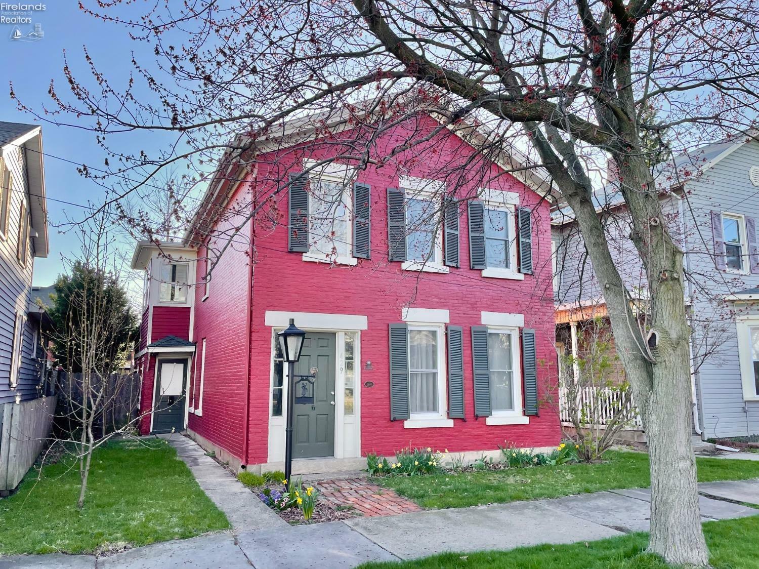 Property Photo: 429 Lawrence Street OH 44870