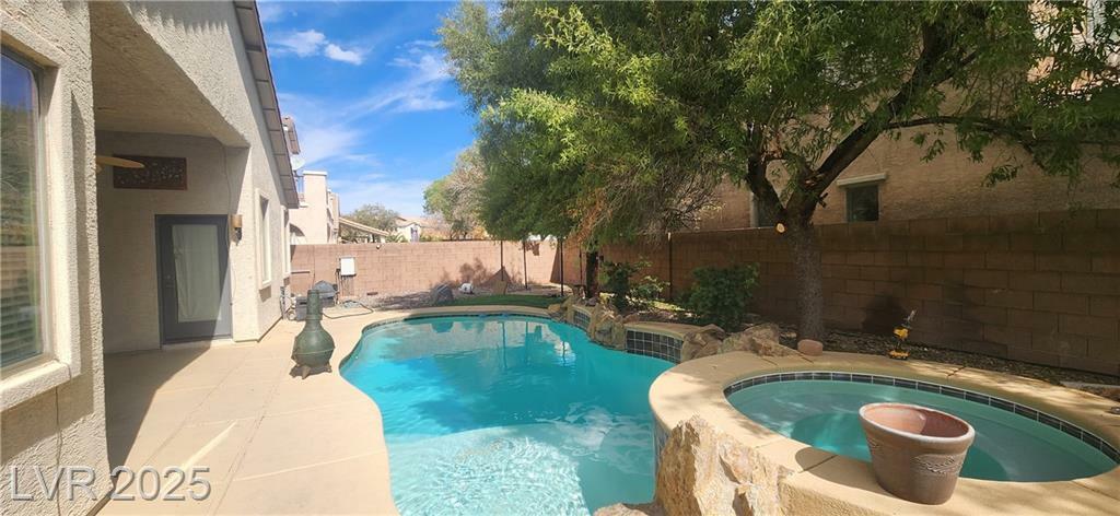 Property Photo: 6944 Puetollano Drive NV 89084