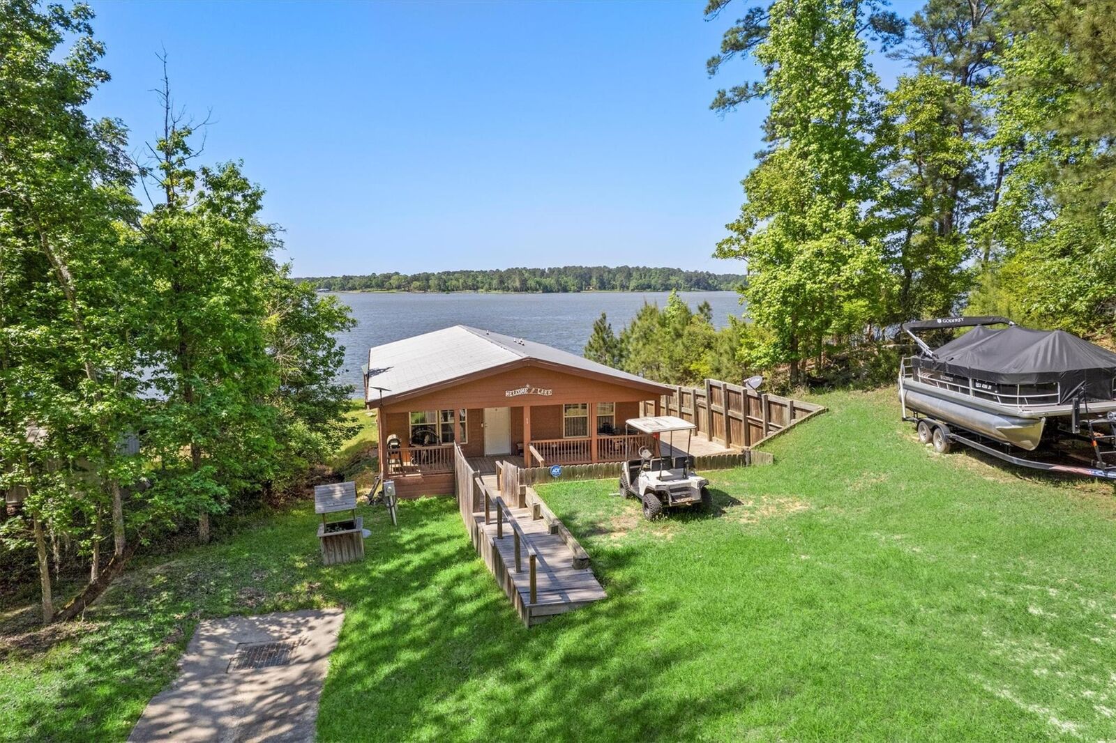 Property Photo:  412 Ridge Trail  TX 75862 