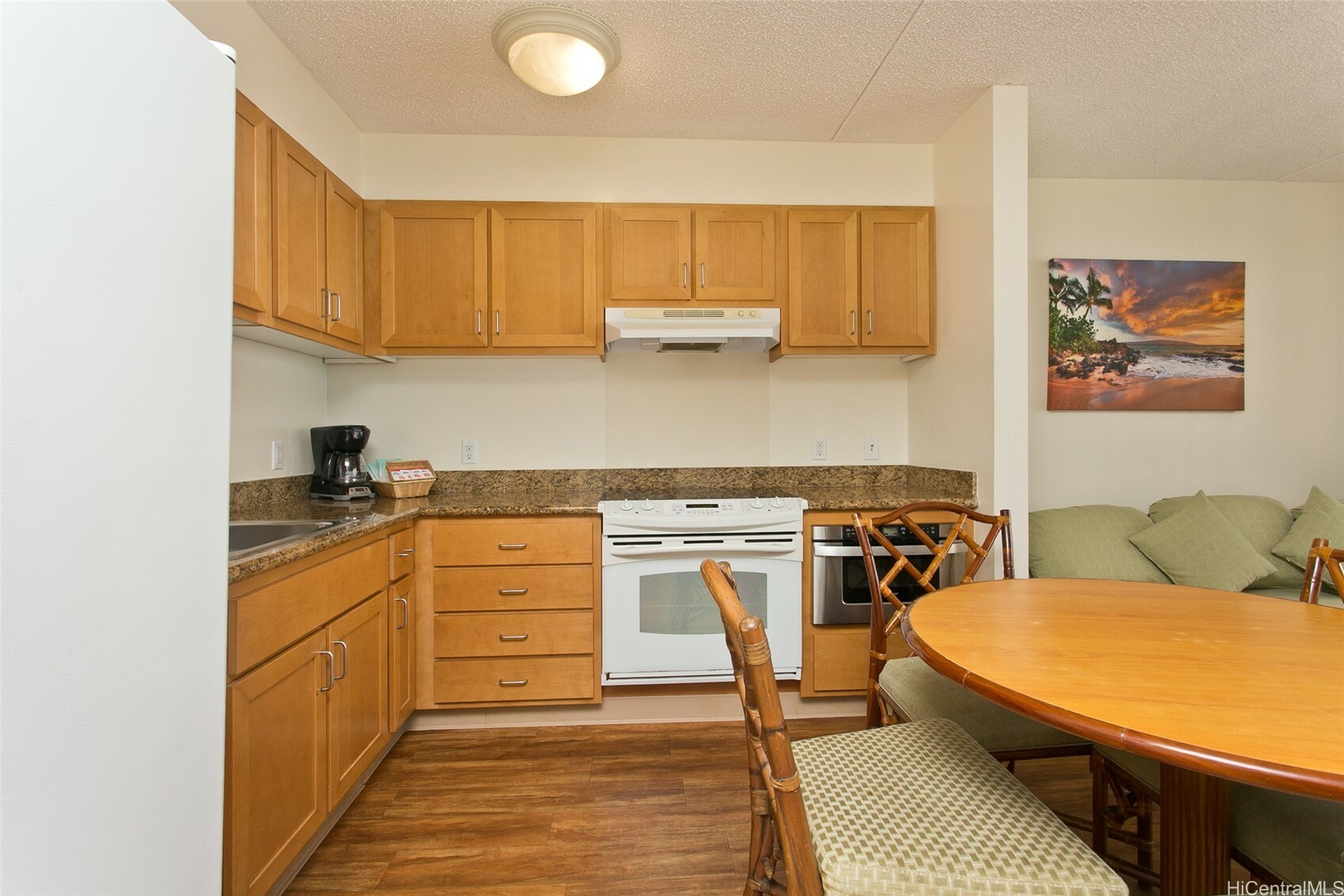 Property Photo: 201 Ohua Avenue 3006 HI 96815
