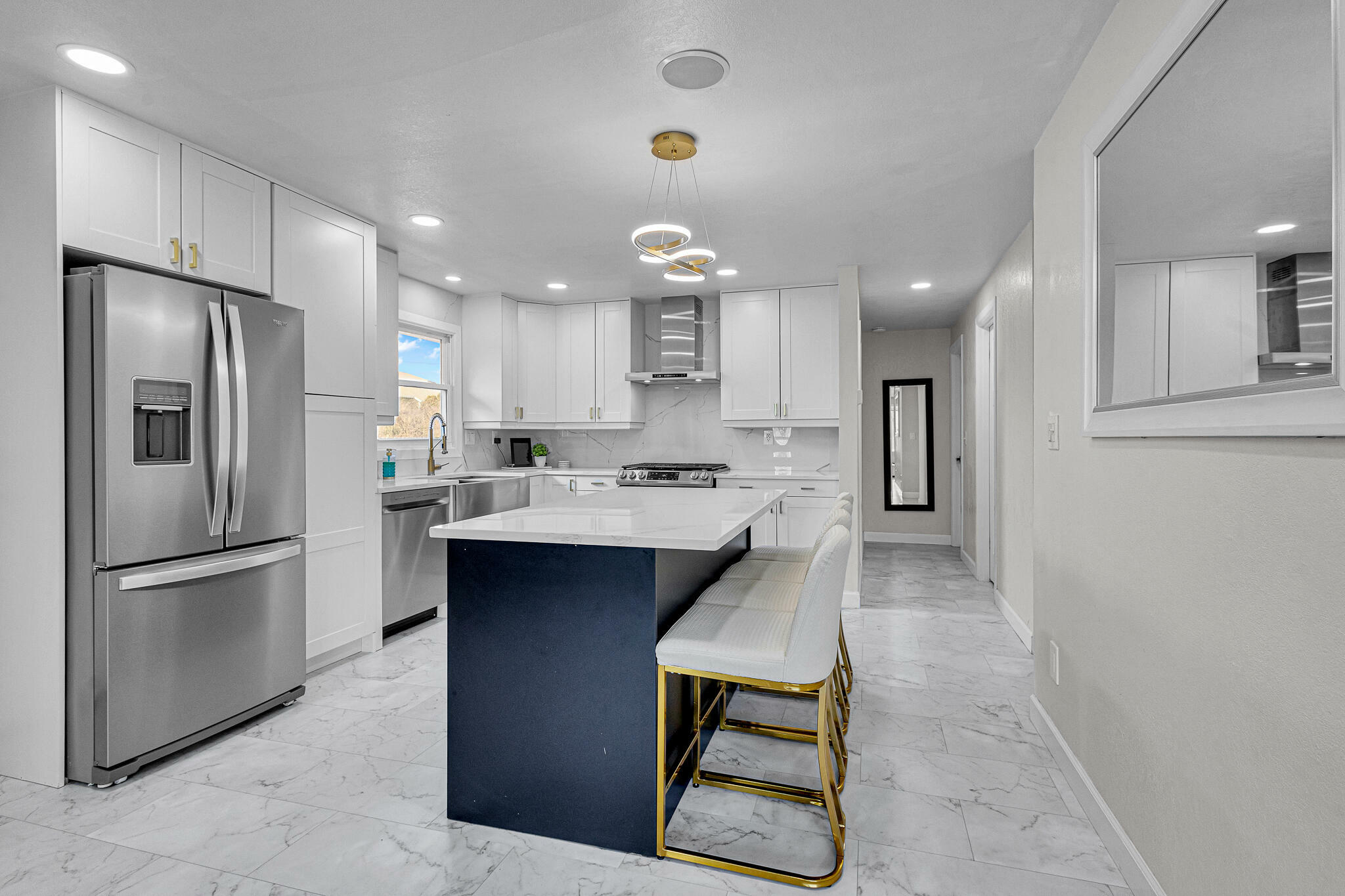 Property Photo: 1626 Greenfield Ave WI 53081