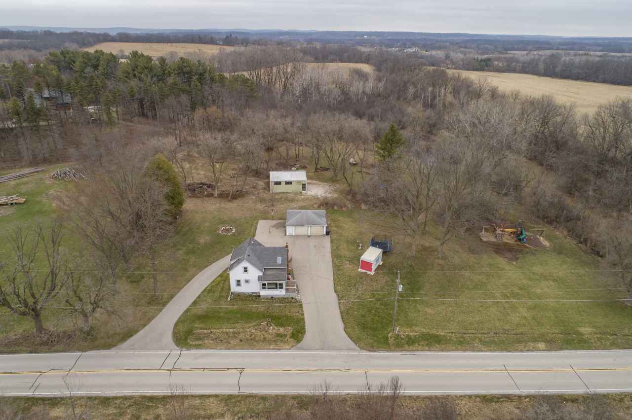Property Photo: S66w28320 River Rd WI 53189