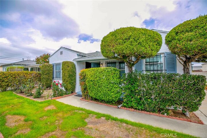 Property Photo:  6548 Beeman Avenue  CA 91606 