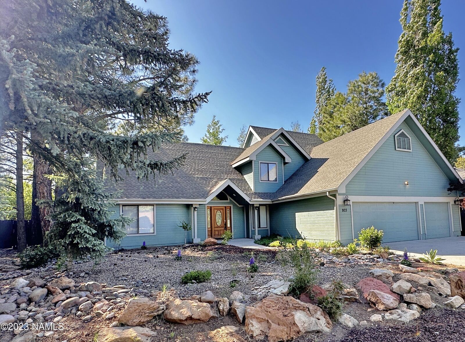 Property Photo:  803 N Hulet Lane  AZ 86004 